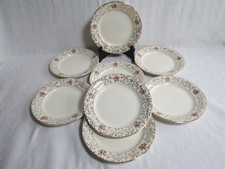 8 assiettes à dessert