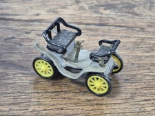 Voiture Miniature Vis A Vis De