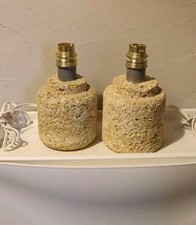 Deux Lampes Vintage En Pierre