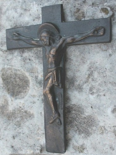 Joli crucifix signé bronze - signé, en