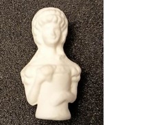 Fève publicitaire Ladurée