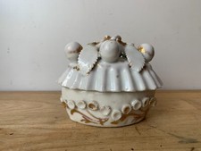 ancienne boite en porcelaine