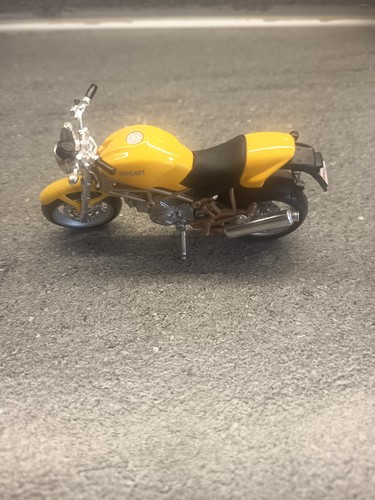 Moto ducati monster - moto,