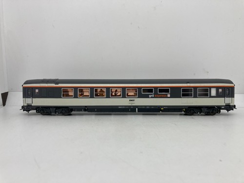Models 152 voiture - 40,