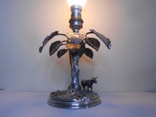 Ancien pied de lampe en bronze