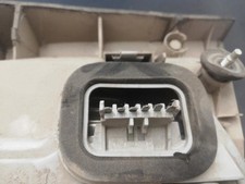 Feu arriere principal droit