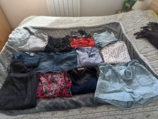 lot de 14  vêtements femme