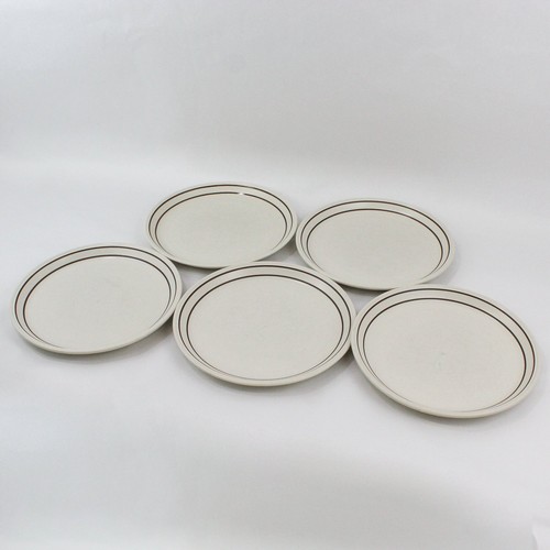 Service assiettes à - 5,