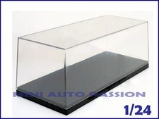 Boite vitrine - Triple9 - Echelle 1/24