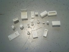 lot de mobilier ech HO lits table chaise canapé cuisine lavabo baignoire