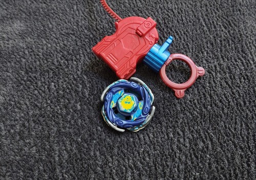 Toupie beyblade métal fusion - toupie,