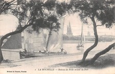 17 LA ROCHELLE FISHING BOATS