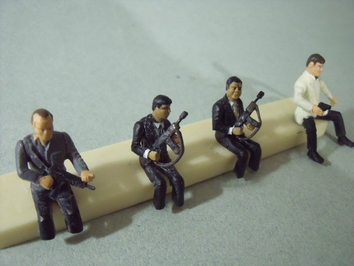 Figures 43 passenger - 1/43,