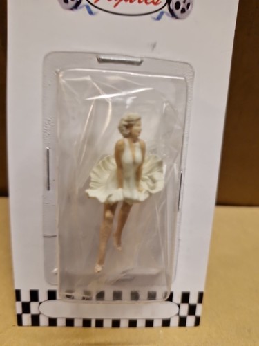 Figurine catrix marilyn - figurine,