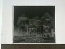 UA176 negative glass plate BE circa 1900 bourgeois house garden sunbeds