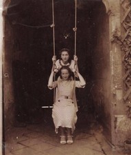 OLD PHOTOGRAPH CIRCA 1920 YOUNG WOMEN SWINGING