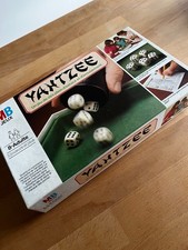 JEU DE SOCIÉTÉ YAHTZEE de