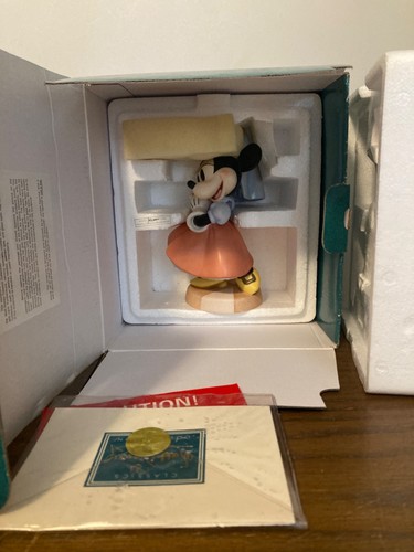 Wdcc princess minnie brave - minnie,