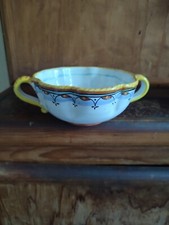 Bol ou bouillon à deux anses en faïence Ars Deruta décor floral et liserés 