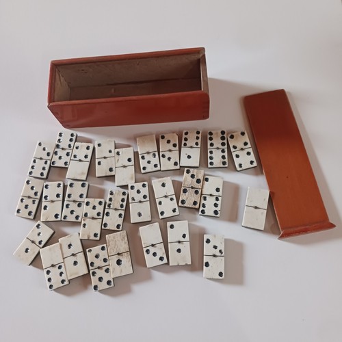 Jeu dominos ancien - jeu,
