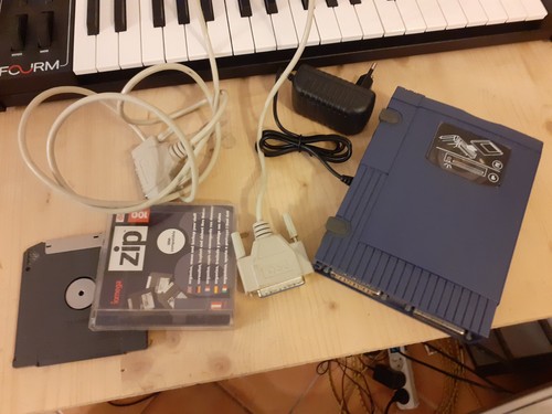 Iomega scsi zip drive 100 - zip,