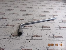 Mercedes-Benz Roue Outil Clé A2215810001 Occasion