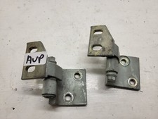 Charnière porte avant