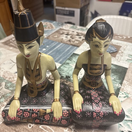 Statuettes indonésiennes - indonésiennes, en