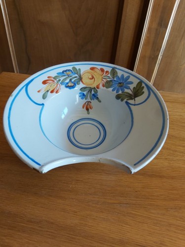 Plat barbe faïence - en,