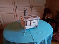 CUISINIERE EN TOLE  PEINTE, FACON EMAIL BLANC - GRIS,  JOUET POUR ENFANT