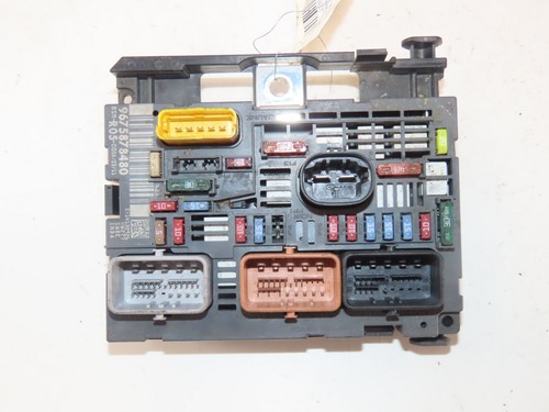 Boite fusibles peugeot 308 - a,