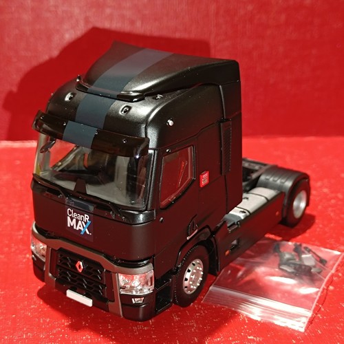 Tracteur renault black - renault, clean