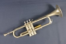 Yamaha Trompette YTR-1310 avec embout buccal Made in Japan, pour pièces ou ré...