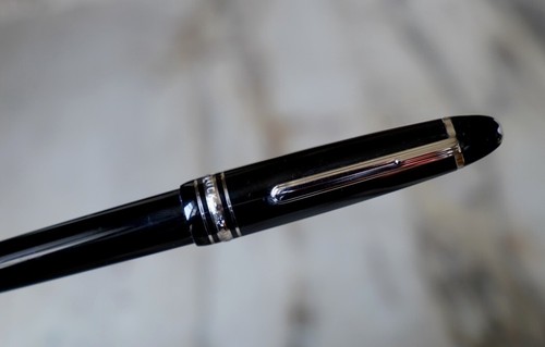 Magnifique stylo bille - stylo,