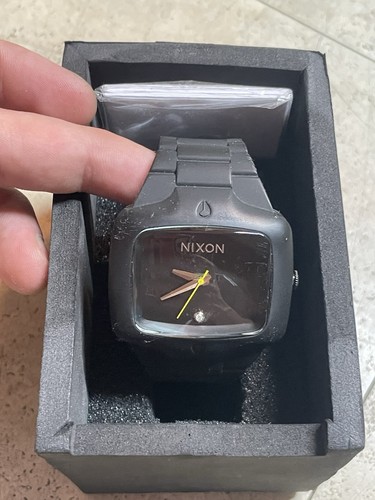 Nixon mens yes real - nixon, is