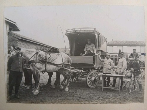 Scène militaires poilus ww1 - militaires,