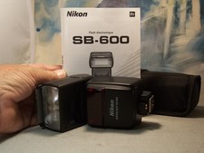 Flash pro Nikon SB-600 TTL