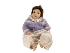 Poupée d'artiste poupée en