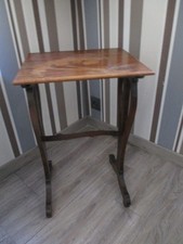 Emile Gallé (attribuée à)  Table - Décor de motifs floraux - Ecole de  Nancy