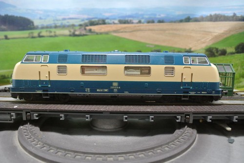Roco locomotive diesel br223 - locomotive,