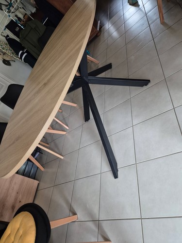 Table mangé - table, a