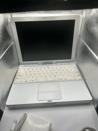 Vintage apple ibook laptop - g3,