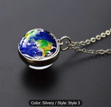 Pendentif globe collier