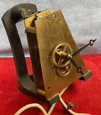 Henry Lepaute Mouvement horloge régulateur sans balancier armature fonte de fer