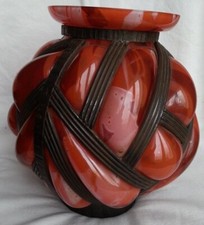 GROS VASE EN FER FORGÉ ET