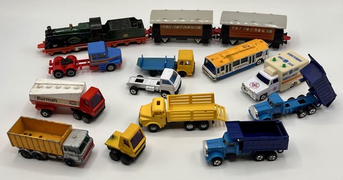 Lot camions miniatures pour