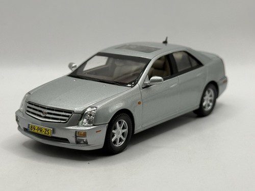 Cadillac sts 2005 norev - sts, 1/43
