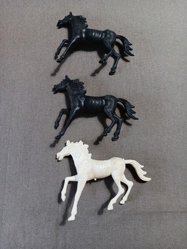 Figurines lot chevaux - de,