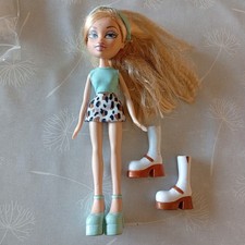 Vintage Bratz  1st Edition CLOE Doll MGA 2001 # 25