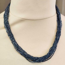 ras de cou en fines perles de